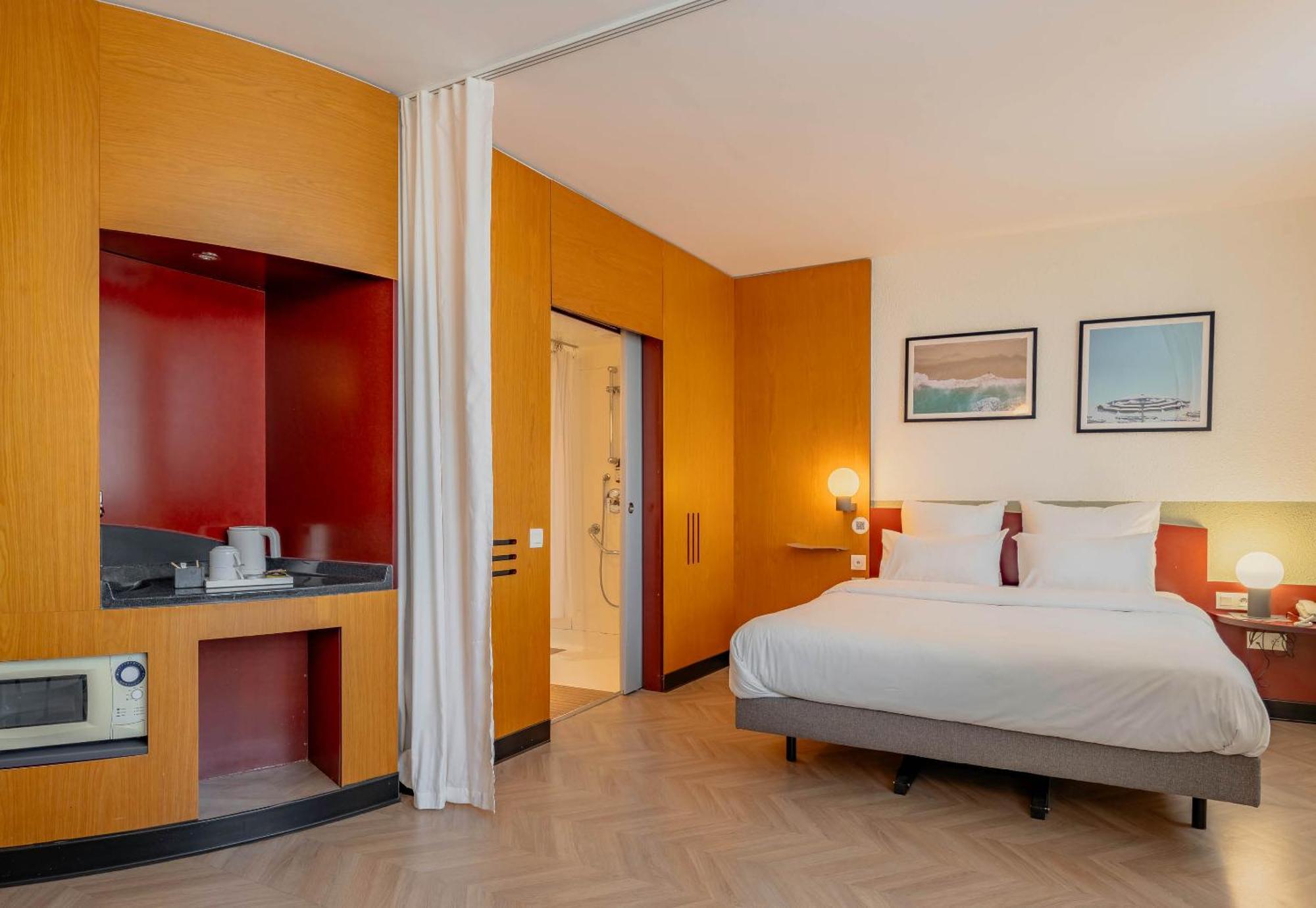B&B Hotel Calais Terminal Cite Europe 4 Etoiles コケル エクステリア 写真